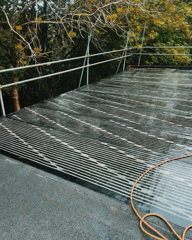 Felt Roofing Dorset | Expert Flat Roof Installation by Dorset Building & Roofing Ltd | Common Flat Roofing Materials for Dorset Residents